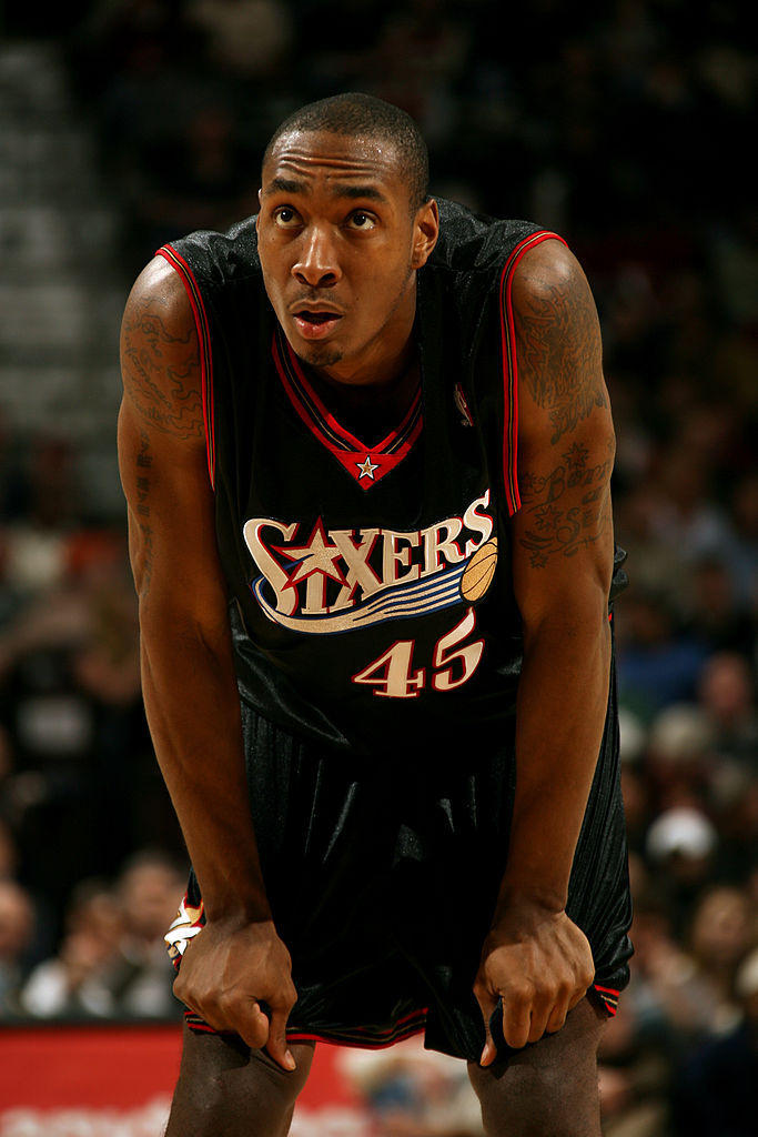 爱游戏-法甲赛程吃紧，休斯敦火箭今夜完成体检，赛场秩序良好，年轻球员得到机会(法甲直播足球直播)